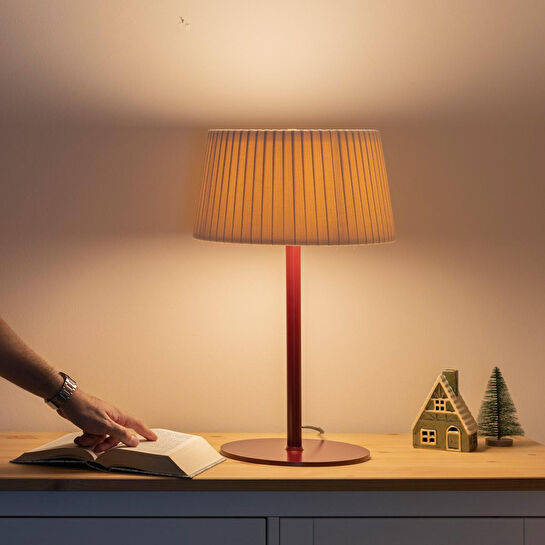 Soli Workshop Esenta Small Metal Masa Lambası - Bordo