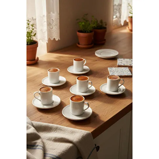 Bernardo Cello 6 Kişilik Fincan Takımı Altın