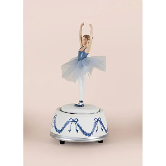 The Mia Balerin Müzik Kutusu 11x11x21 Cm