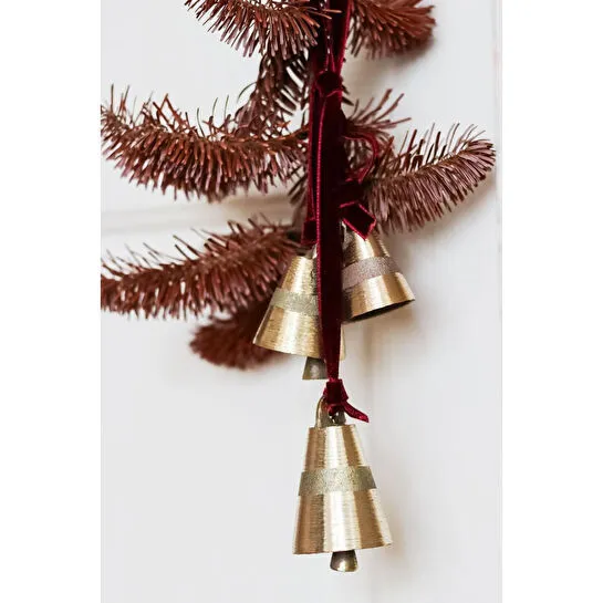 Beige & Stone X Den.interiors Yılbaşı Ağacı Süsü Seti 3 Adet Gold Renk Çan Kadife Kurdele Bağlı Çam Ağaç Süsü