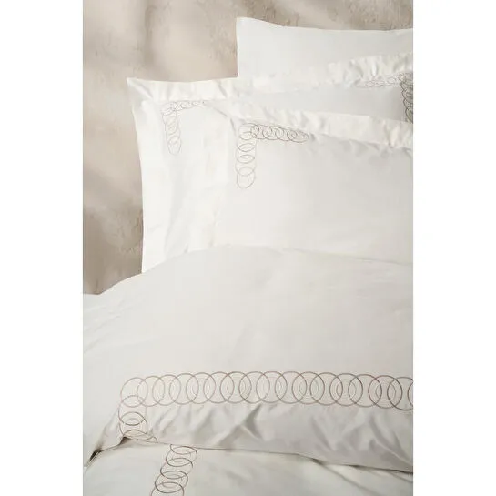 Cotton Box Nakışlı Saten Çift Kişilik Nevresim Takımı Riley Ekru