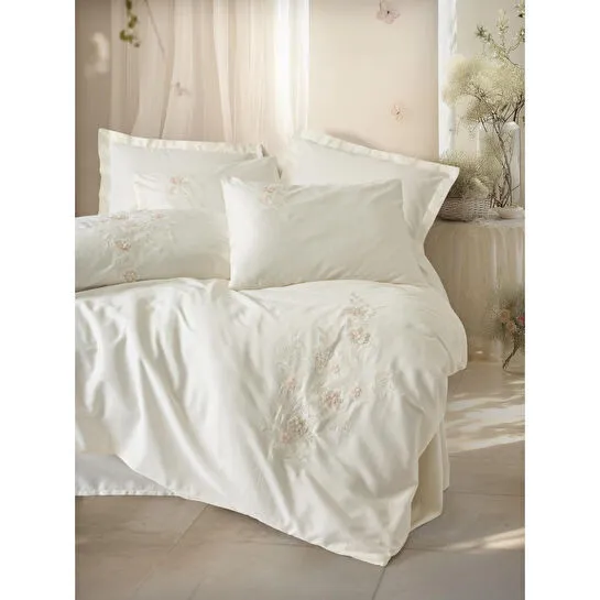 Cotton Box 3d Nakışlı Saten Çift Kişilik Nevresim Takımı Aira Ekru