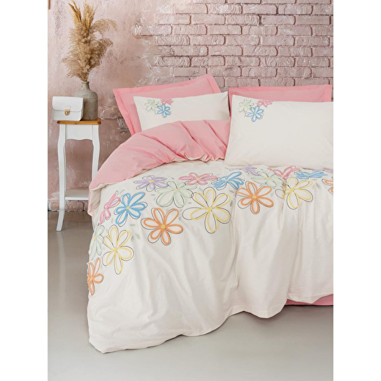 Cotton Box Puff Nakışlı Çift Kişilik Nevresim Takımı Bellis Pembe