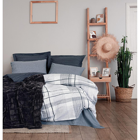 Cotton Box Çift Kişilik Trim Battaniyeli Nevresim Takımı Smooth Siyah