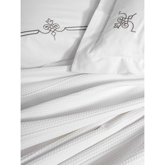 Cotton Box Classic Çeyizlik Çift Kişilik Pikeli Nevresim Takımı Güher Beyaz