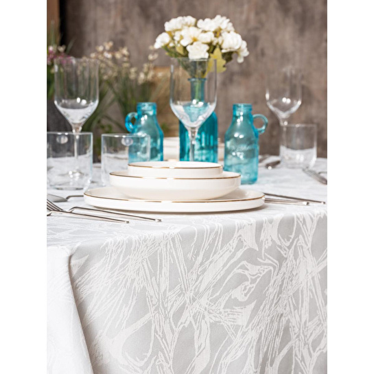 Cotton Box Jakarlı Dertsiz Masa Örtüsü Lavinia Beyaz 155x160