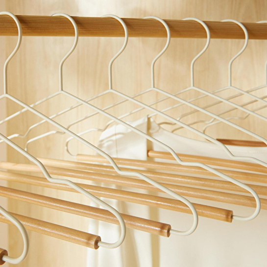 Ocean Home Textile 12'li Ahşap Destekli Ekru Renk Metal Giysi Askısı 19.5 X 42 X 0.34 Cm