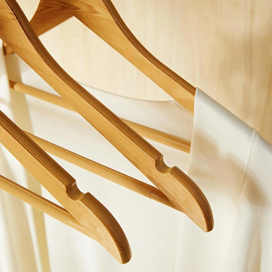 Ocean Home Textile 3'lü Altın Kancalı Ahşap Görünümlü Plastik Giysi Askısı 25 X 44.5 X 1 Cm