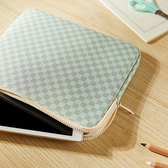 Ocean Home Textile Su İtici Leke Tutmaz Mint Dama Desen Tablet Taşıma Çantası / Kılıfı 27 X 21 X 2 Cm