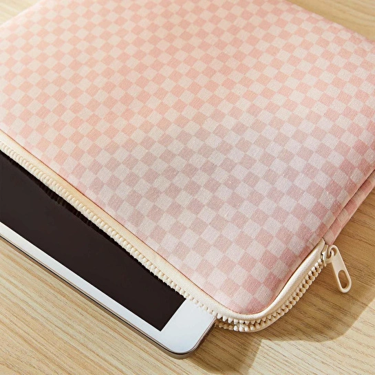 Ocean Home Textile Su İtici Leke Tutmaz Pembe Dama Desen Tablet Taşıma Çantası / Kılıfı 32.5 X 24 X 2 Cm