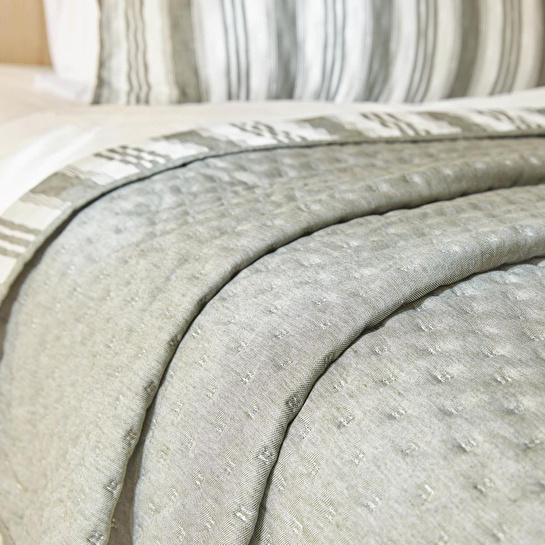 Ocean Home Textile Pamuklu Kapitoneli Haki Renk Çizgi Desen Tek Kişilik Yatak Örtüsü Seti 1 Adet 180 X 230 / 1 Adet 50 X 70 Cm