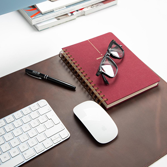 Bloominbag Atelier 91 Saddle Heritage Leather Desk Mat - Medium