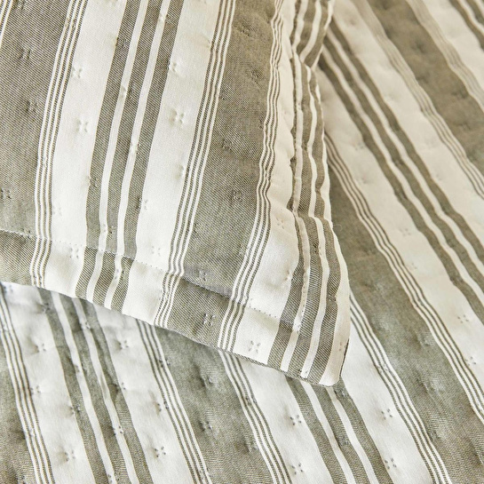 Ocean Home Textile Pamuklu Kapitoneli Haki Renk Çizgi Desen Çift Kişilik Yatak Örtüsü Seti 1 Adet 250 X 230 / 2 Adet 50 X 70 Cm