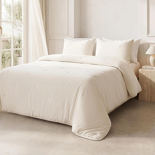 Ocean Home Textile Nakışlı Ekru Çift Kişilik Yatak Örtüsü Seti 1 Adet 250 X 230 / 2 Adet 50 X 70 Cm