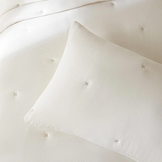 Ocean Home Textile Nakışlı Ekru Çift Kişilik Yatak Örtüsü Seti 1 Adet 250 X 230 / 2 Adet 50 X 70 Cm