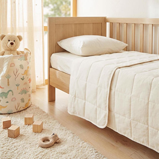 Ocean Home Textile %100 Pamuk Kumaş Kapitoneli Ekru Çok Amaçlı Bebek Yatak Örtüsü Seti 1 Adet 100 X 150 / 1 Adet 37 X 47 Cm