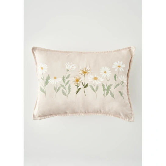 Bella Maison Daisy Volanlı Kenar Nakışlı Dekoratif Yastık Kılıfı Bej (35x50 Cm) Bej