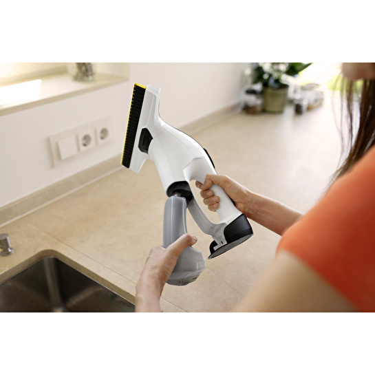 Karcher Wv 8 Signature Line Şarjlı Cam Temizleme Makinesi
