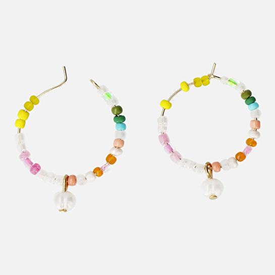 Flying Tiger Copenhagen İncili Boncuk Detaylı Küçük Halka Küpe