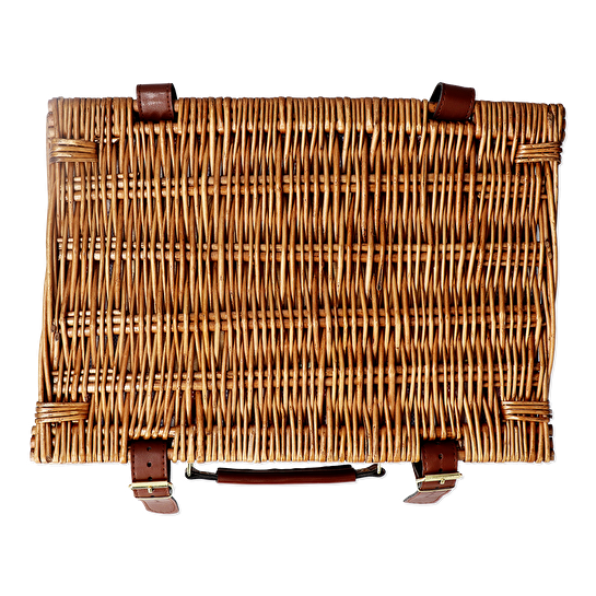 Flying Tiger Copenhagen Sofra Takımı İçeren Piknik Sepeti