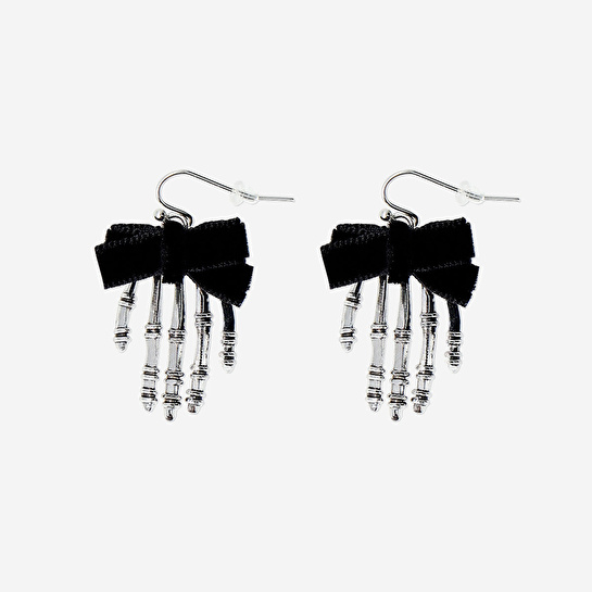 Flying Tiger Copenhagen İskelet Eli Şeklinde Siyah Küpe