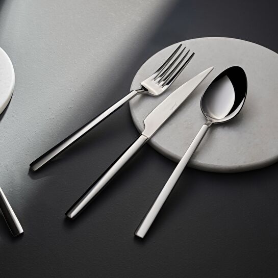 Jumbo 1800 18 Parça 6 Kişilik Çatal Kaşık Bıçak Takımı