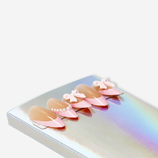 Flying Tiger Copenhagen Fiyonklu İncili 3D Takma Tırnak Seti