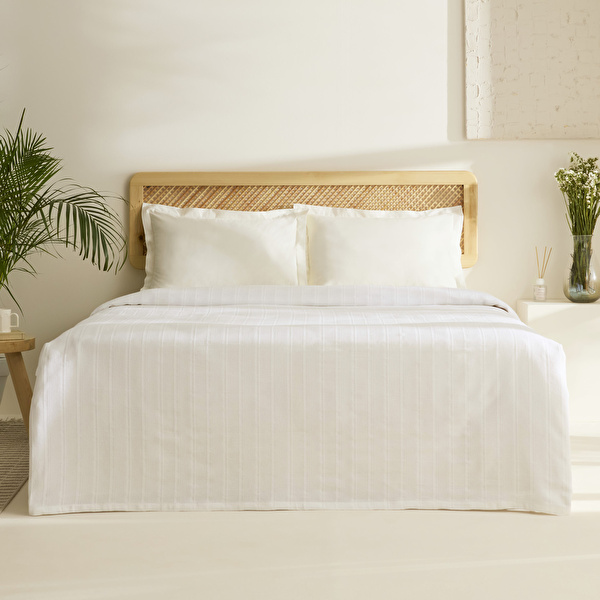 Karaca Home Verona %100 Pamuk Çift Kişilik Pike Beyaz görseli 1