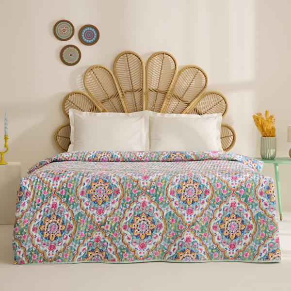 Karaca Home Luna Çok Amaçlı Çift Kişilik Yatak Örtüsü Multicolor görseli 1