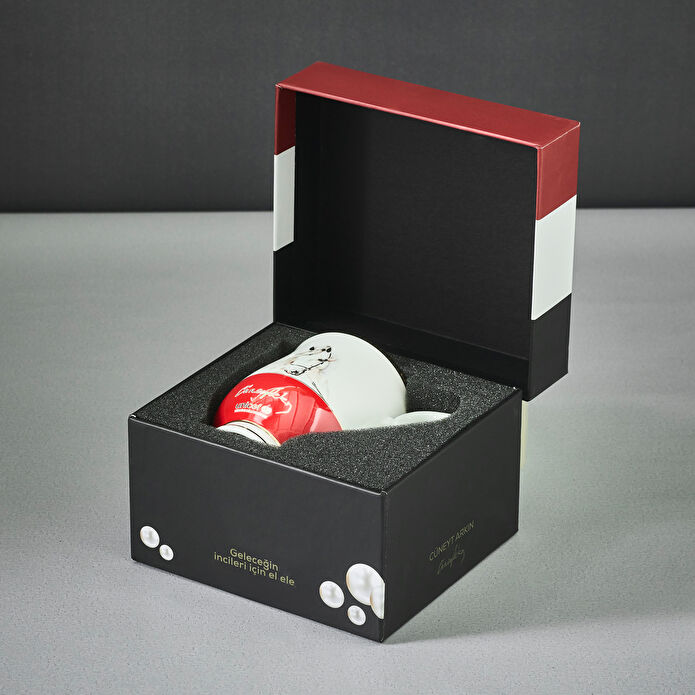 Karaca Unicef Cüneyt Arkın Kupa 350 ml