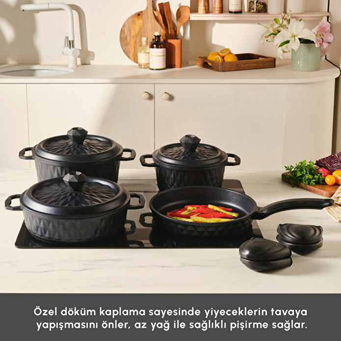 Karaca Biodiamond Döküm 7 Parça Fırın Eldiveni Hediyeli Tencere Seti