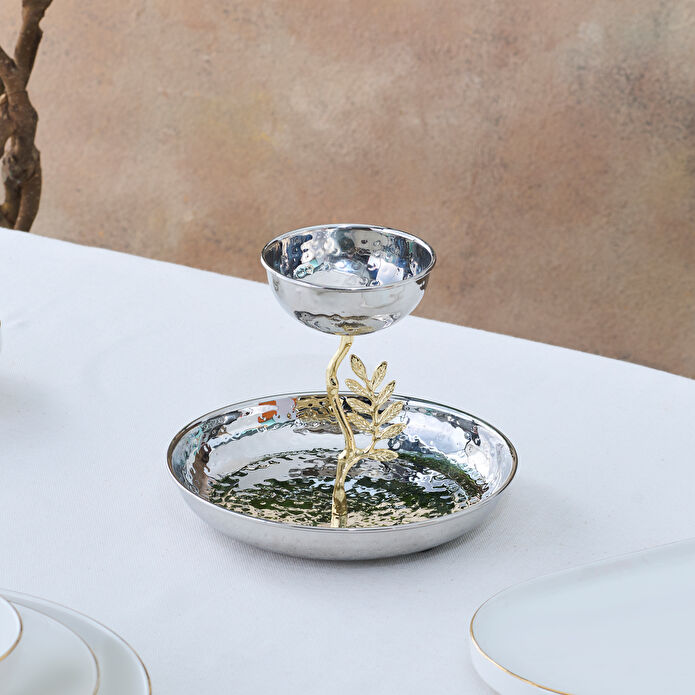 Karaca New Year Yılbaşı Carmenta Servislik ve Çerezlik