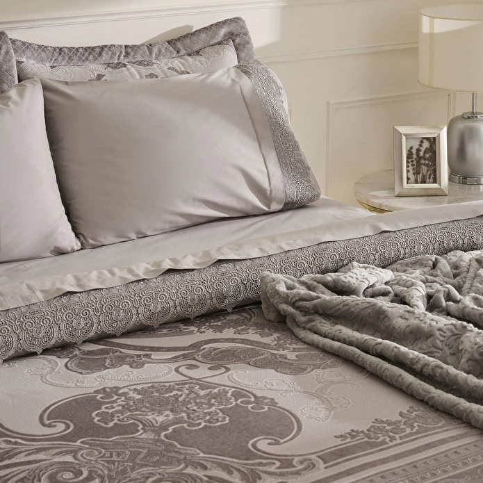 Karaca Home Valeria Quenn 8 Parça Çeyiz Seti Silver