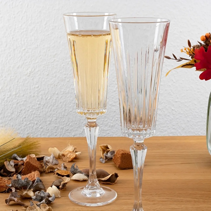 RCR Timeless Champagne Glass 210 ml