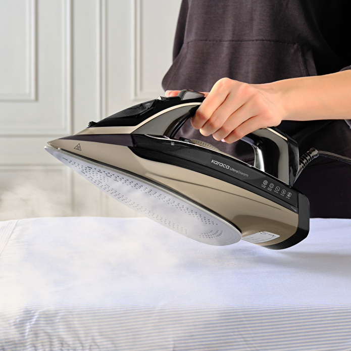 Karaca Vantuz Ultrasteam Buharlı Ütü Black Gold