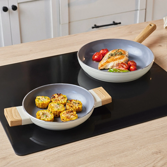 Karaca x Refika Swiss Crystal Creamy Wood Tava Sahan Set