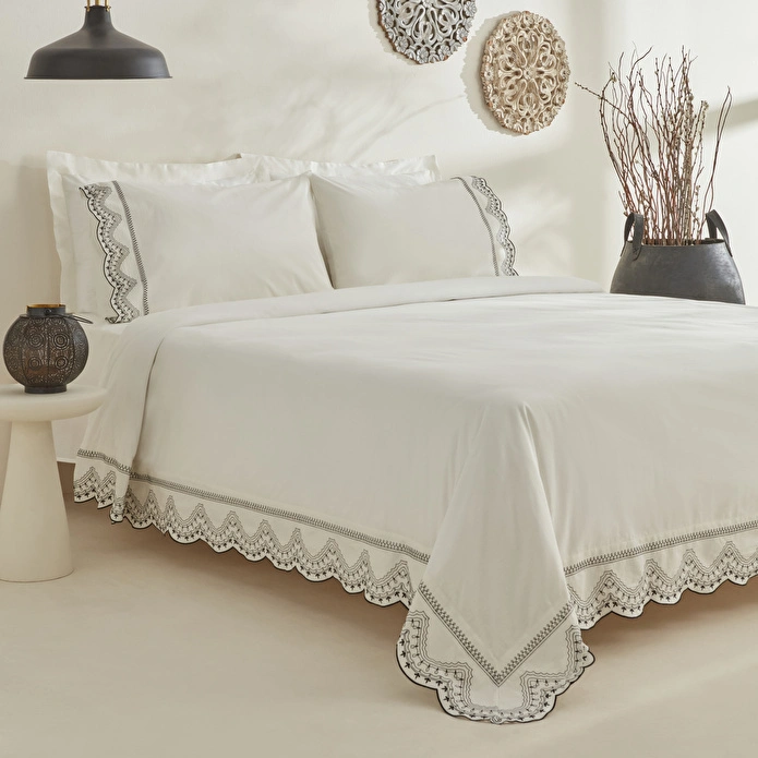 Karaca Home Orvin %100 Pamuk Çift Kişilik Nakışlı Nevresim Takımı Beyaz