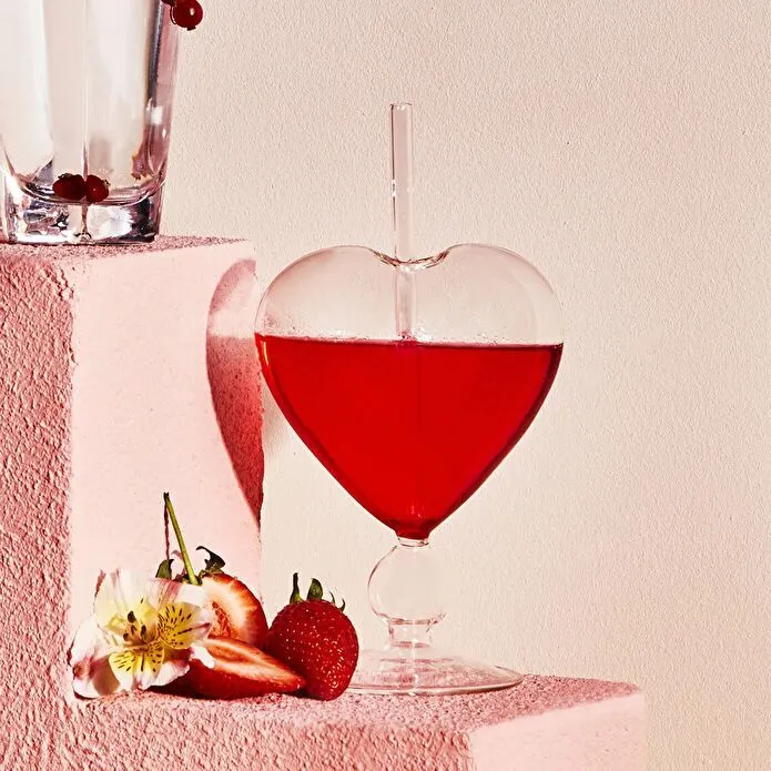 Karaca Love Pipetli Kalp Figürlü Kokteyl Bardağı Şeffaf 200 ml