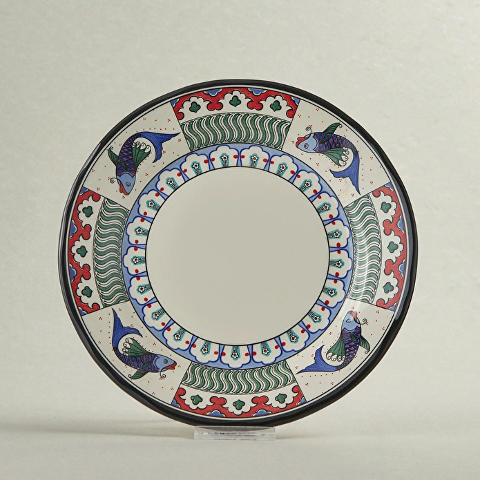 Karaca x Ömür Akkor İznik Balık Pasta Tabağı 21 cm