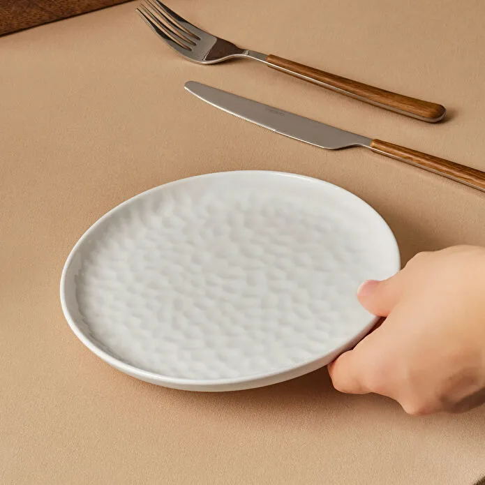 Karaca x Refika Bembeyaz Yuvarlak Tatlı Tabağı 18 cm