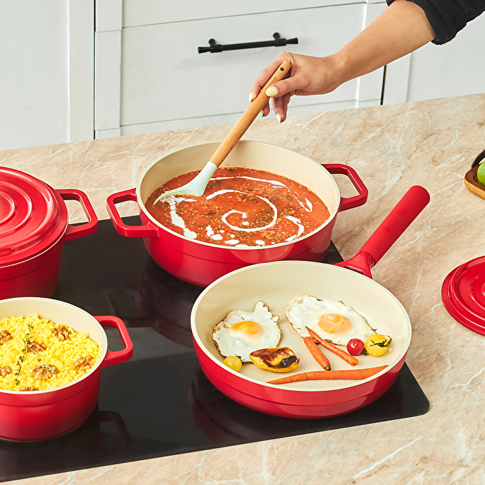 Karaca Swiss Crystal Neocast 7 Parça Döküm Tencere Seti Kırmızı