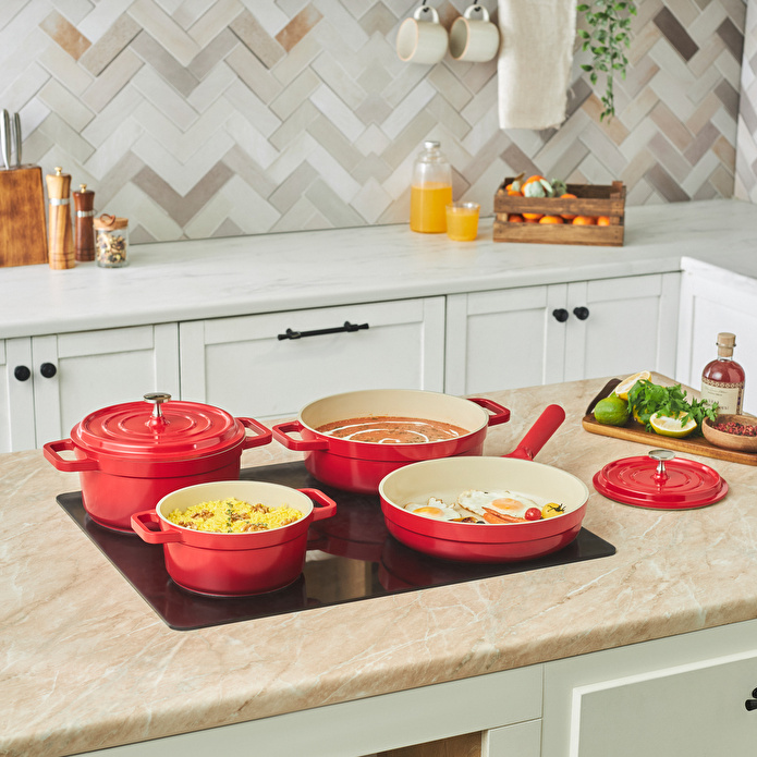 Karaca Swiss Crystal Neocast 7 Parça Döküm Tencere Seti Kırmızı