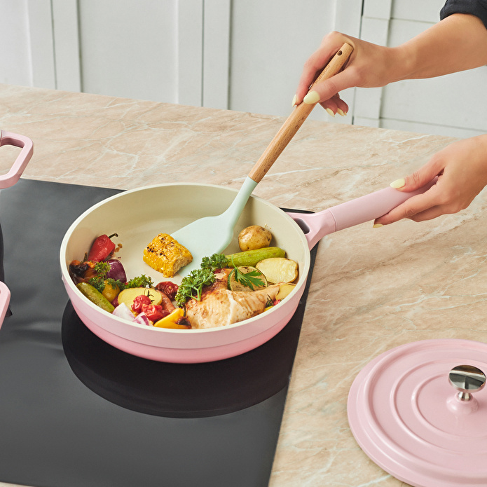 Karaca Swiss Crystal Neocast 7 Parça Döküm Tencere Seti Pembe