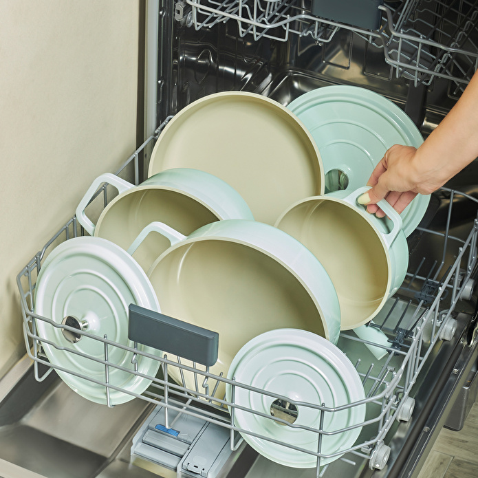 Karaca Swiss Crystal Neocast 7 Parça Döküm Tencere Seti Yeşil