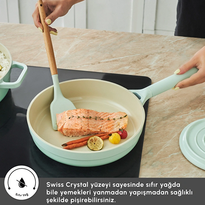 Karaca Swiss Crystal Neocast 7 Parça Döküm Tencere ve Tava Seti Yeşil