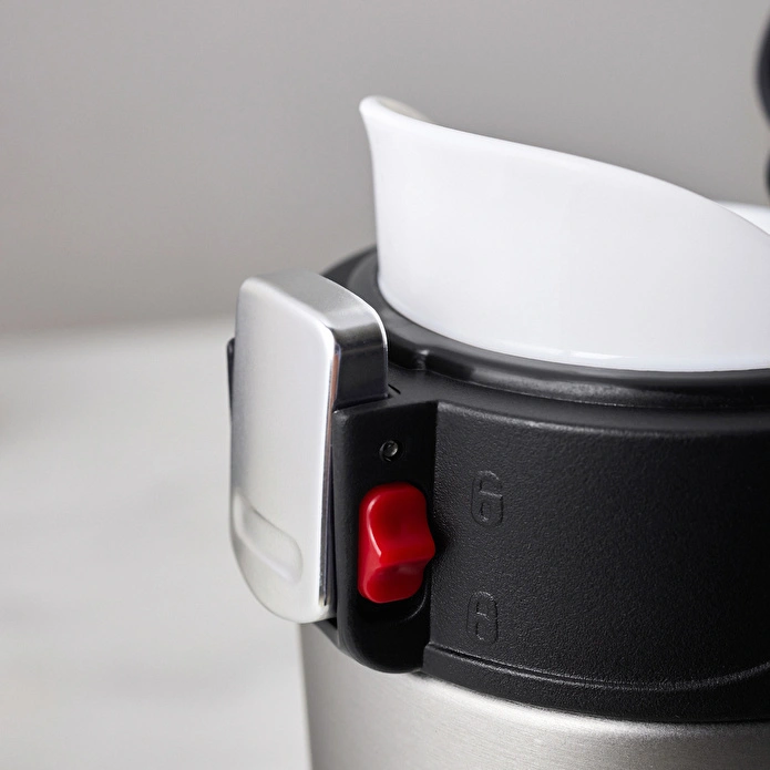 Karaca x Beşiktaş Çelik Sızdırmaz Termos Kutulu 450 ml