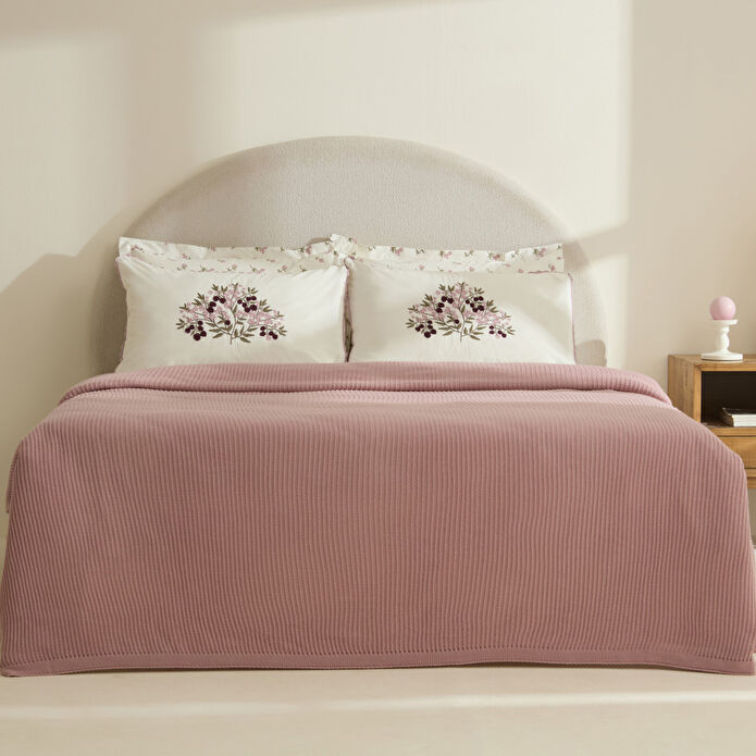 Karaca Home Rubelia Mürdüm Nakışlı Çift Kişilik Nish Set