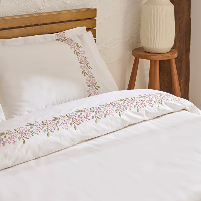 Karaca Home Rosven Nakışlı Çift Kişilik Nevresım Takımı Beyaz
