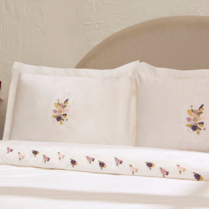 Karaca Home Rosven Nakışlı Çift Kişilik Nevresım Takımı Beyaz