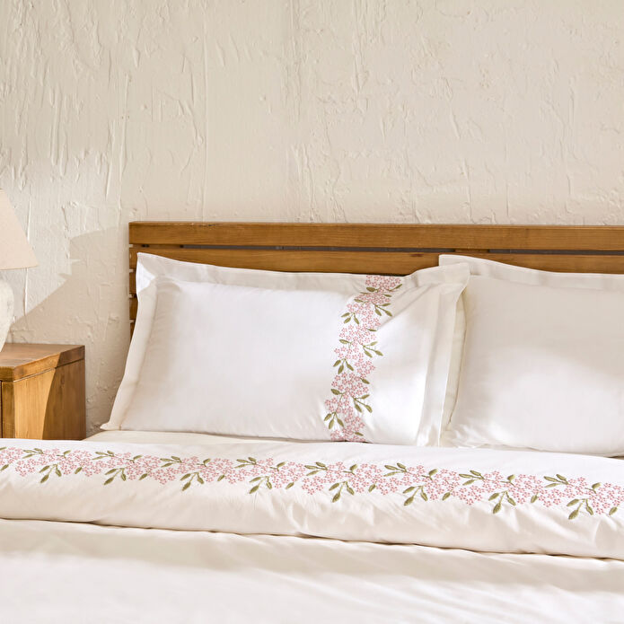 Karaca Home Rosven Nakışlı Çift Kişilik Nevresım Takımı Beyaz